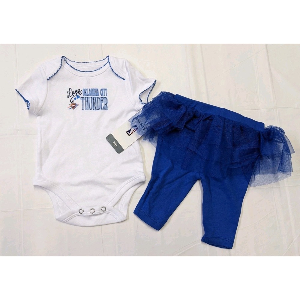 Oklahoma City Thunder Baby Bodysuit Size 3M NWT.       (1272)